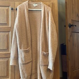 Barefoot dreams dupe sweater